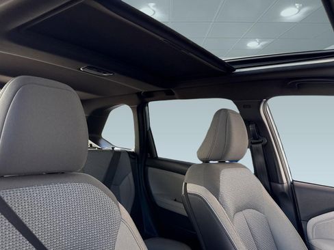 Used 2025 Subaru Forester Premium image 15