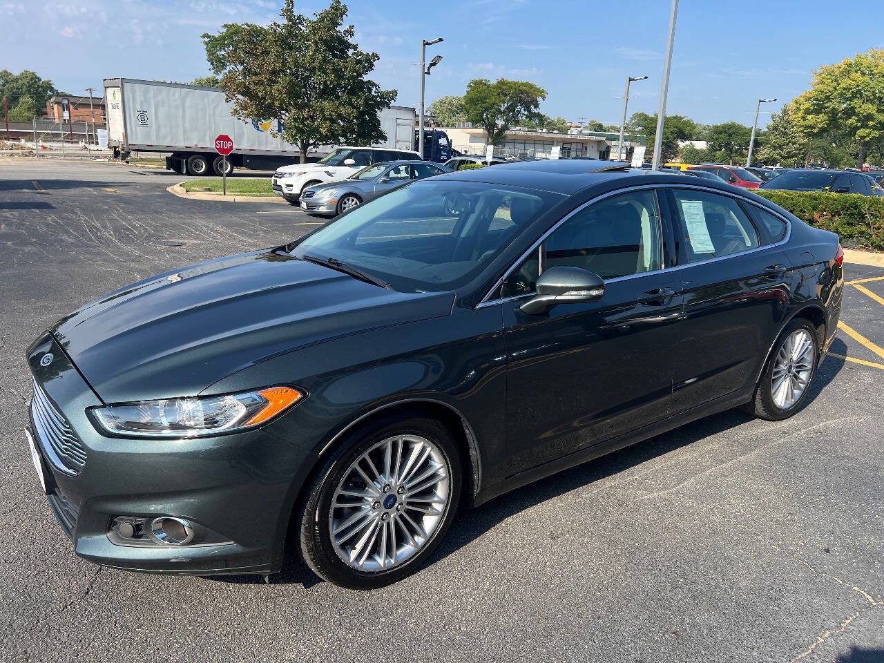 Used 2015 Ford Fusion SE w/ Equipment Group 202A FWD image 6