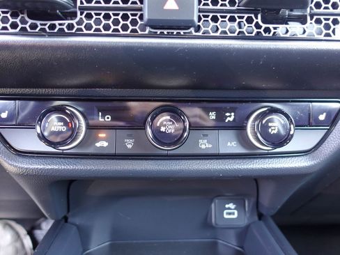 Used 2025 Honda HR-V Sport image 20
