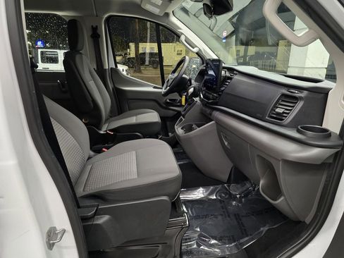Used 2024 Ford Transit 350 XLT image 28