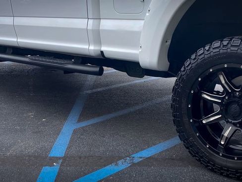 Used 2018 Ford F250 XLT AWD/4WD image 5
