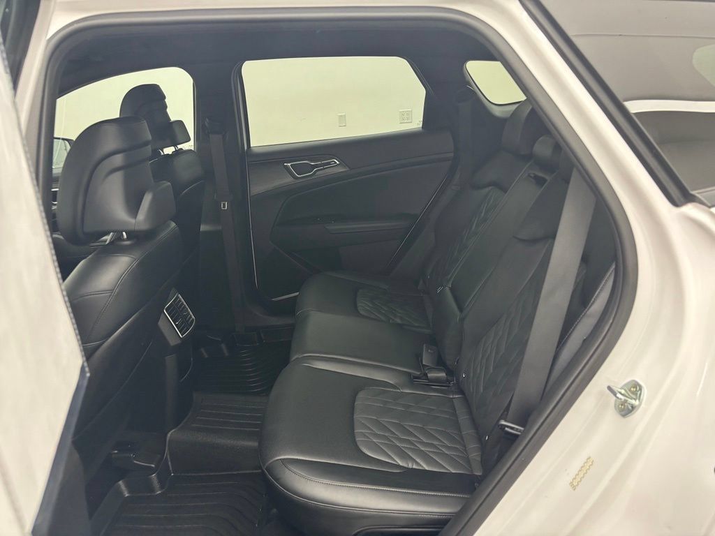 Used 2023 Kia Sportage X-Line AWD/4WD image 37