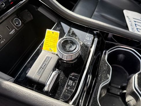 Used 2023 Jeep Grand Cherokee 4WD 4xe image 25