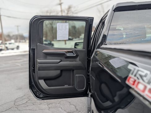Used 2022 Chevrolet Silverado 1500 LT Trail Boss image 31
