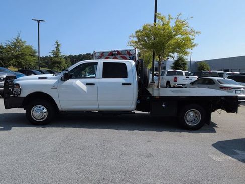 Used 2026 RAM 3500 Tradesman w/ Chrome Appearance Group AWD/4WD image 6