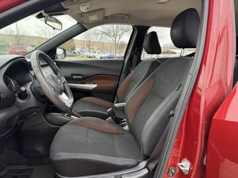 Used 2020 Nissan Kicks SR image 23