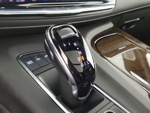 Used 2024 Cadillac Escalade ESV Premium Luxury Platinum AWD/4WD image 31