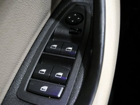 Used 2019 BMW X2 sDrive28i image 12