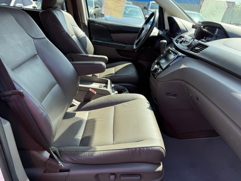 Used 2016 Honda Odyssey EX-L image 24