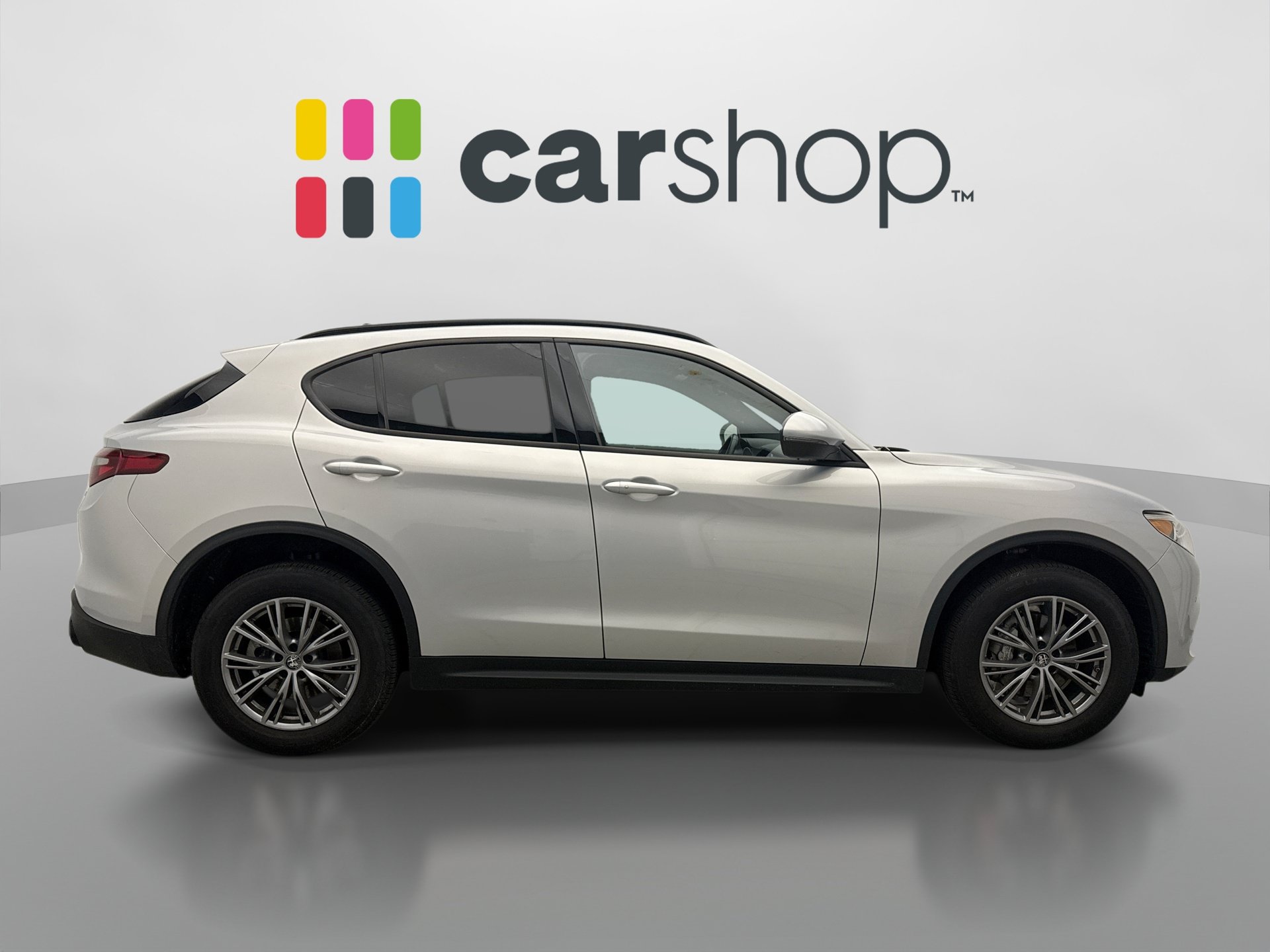 Used 2023 Alfa Romeo Stelvio Sprint AWD/4WD image 3