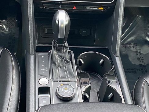 Certified 2022 Volkswagen Atlas SE image 10