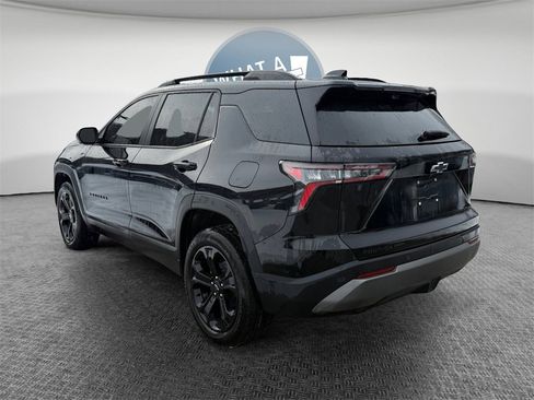 Used 2025 Chevrolet Equinox LT w/ Convenience Package II image 6