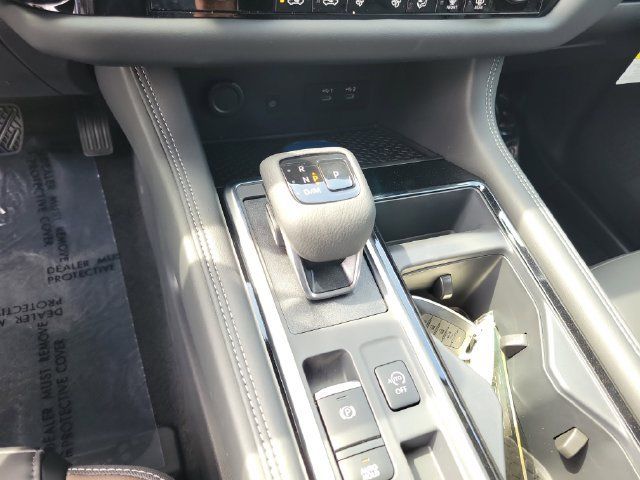 New 2026 Nissan Pathfinder Platinum FWD image 19