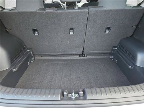 Used 2025 Kia Soul LX FWD image 6