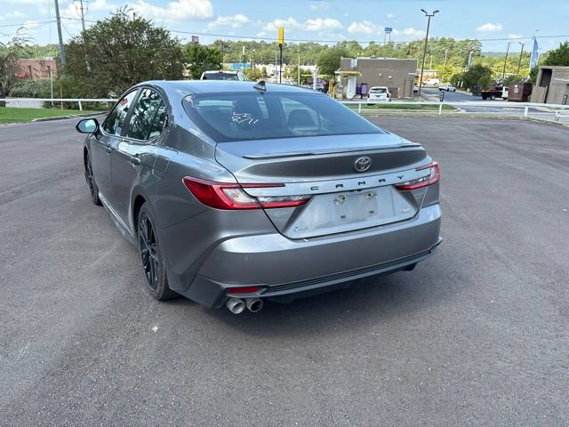 Used 2025 Toyota Camry SE FWD image 5