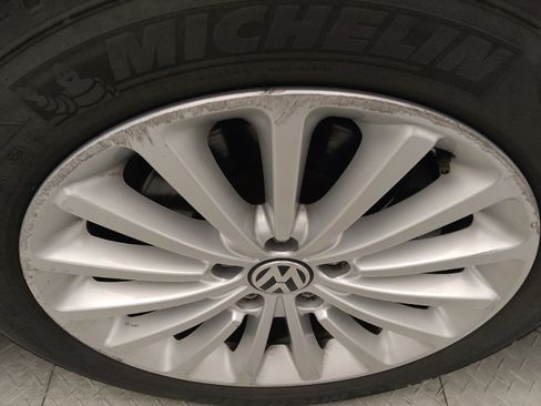 Used 2017 Volkswagen Passat 1.8T SE image 31