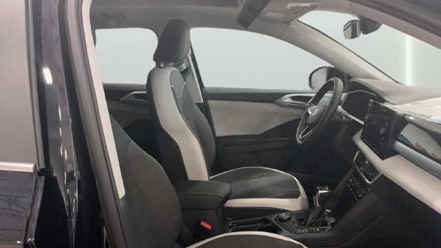 New 2026 Volkswagen Taos SE AWD/4WD image 12
