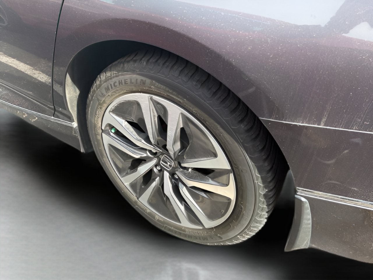 Used 2018 Honda Accord Touring image 15