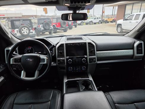 Used 2020 Ford F350 Lariat w/ Tremor Off-Road Package image 21