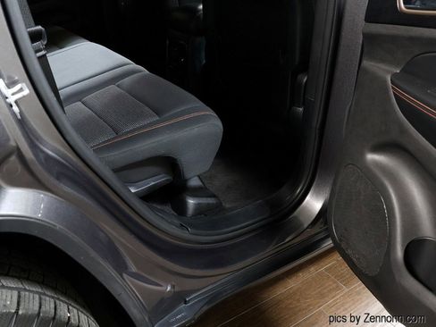 Used 2016 Jeep Grand Cherokee Laredo 75th Anniversary image 32