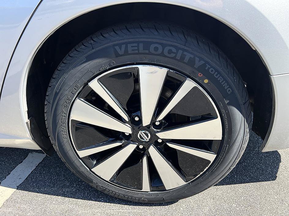 Used 2021 Nissan Altima 2.5 SV FWD image 4