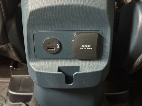 Used 2024 Ford Maverick Lariat w/ Black Appearance Package image 19