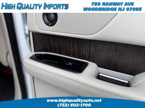 Used 2018 Lincoln Navigator Select w/ Technology Package AWD/4WD image 53