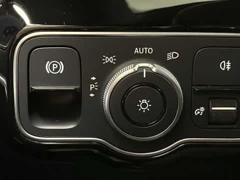 Used 2023 Mercedes-Benz CLA 250 4MATIC image 16
