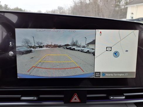 New 2025 Hyundai Elantra Limited image 15