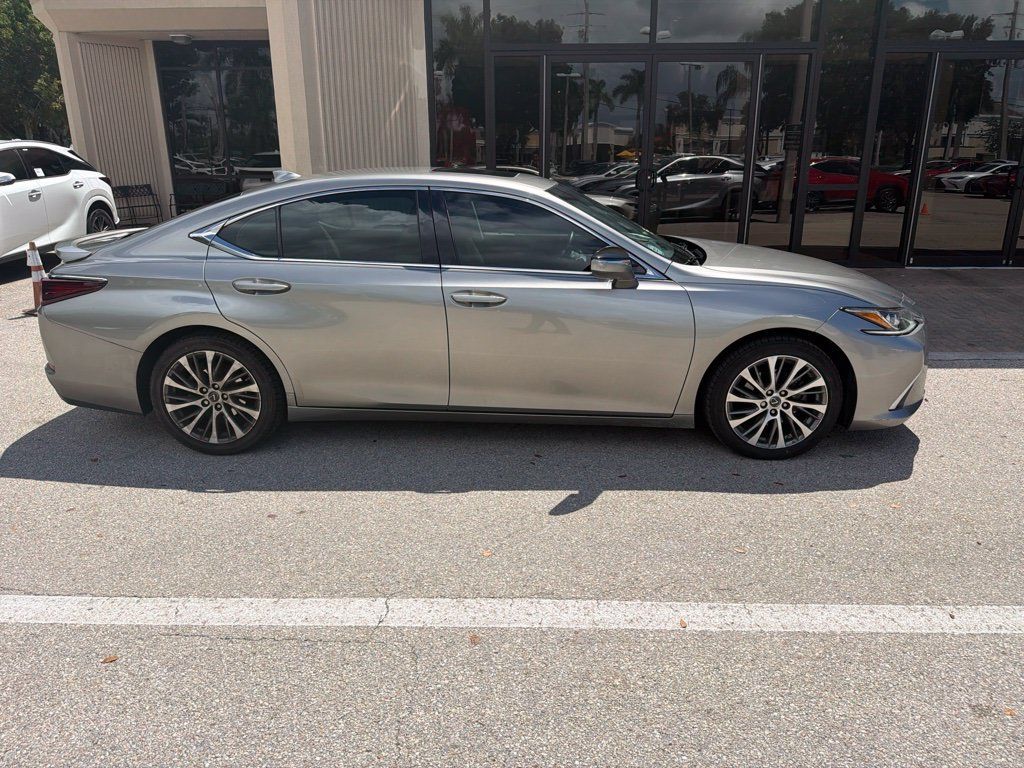 Used 2019 Lexus ES 350 w/ Premium Package FWD image 4