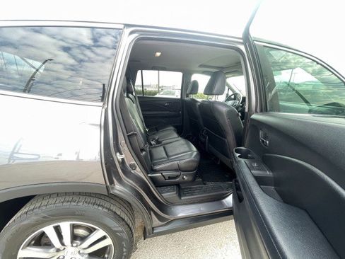 Used 2017 Honda Pilot EX-L image 17