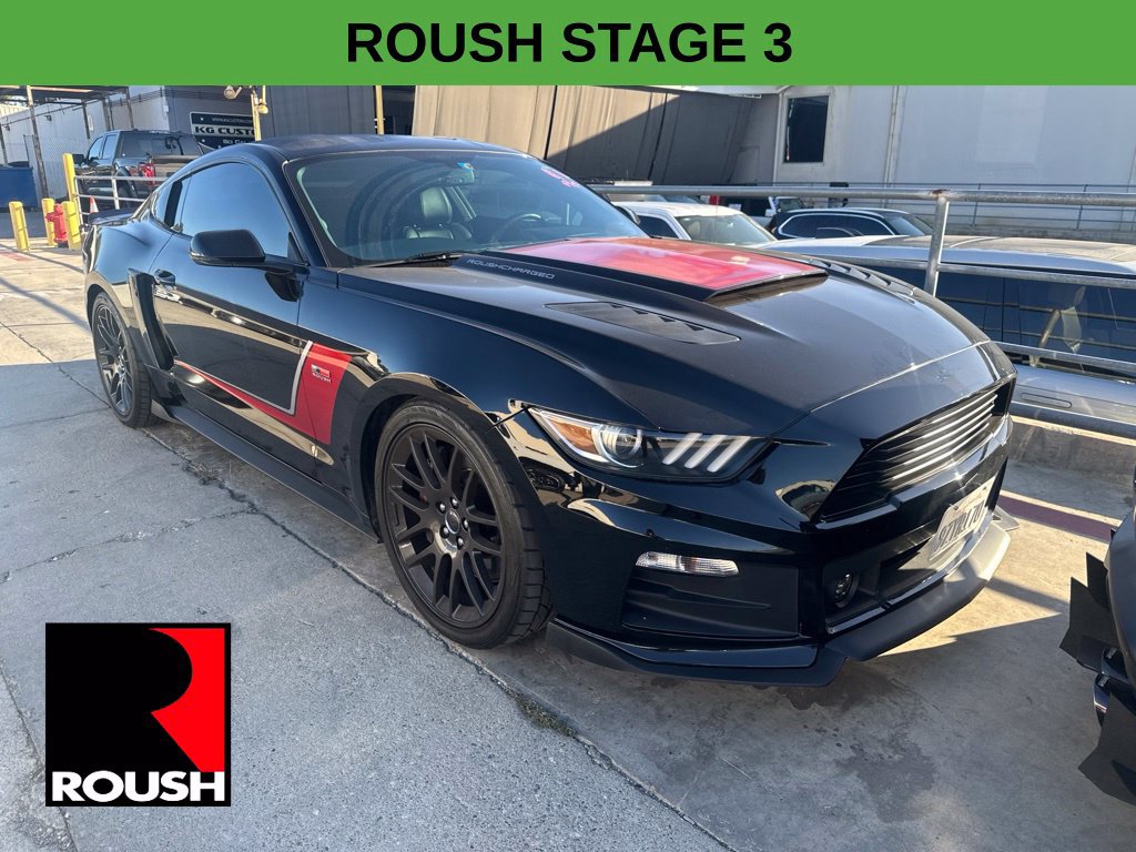 Used 2017 Ford Mustang GT Premium w/ GT Performance Package RWD image 1