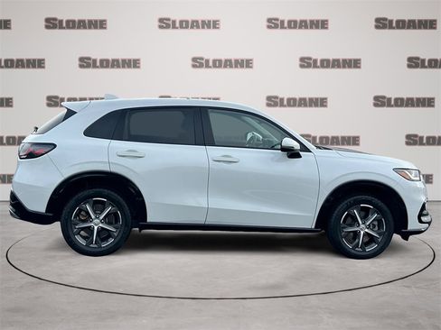 Certified 2024 Honda HR-V EX-L image 6