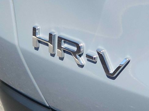 Used 2023 Honda HR-V Sport image 11