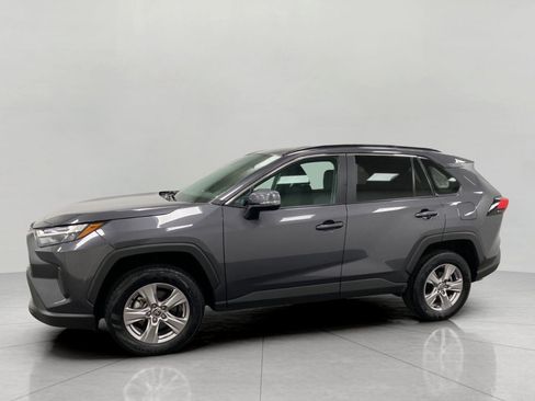 Used 2025 Toyota RAV4 XLE AWD/4WD image 8