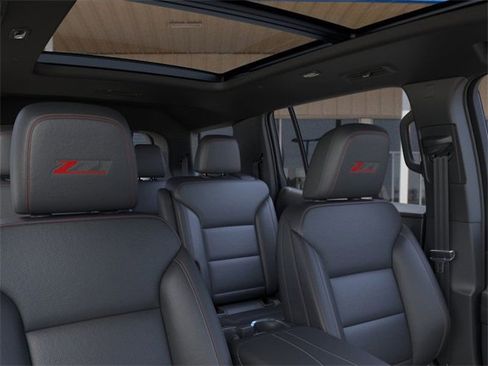 New 2026 Chevrolet Traverse Z71 w/ Enhanced Driving Package image 24