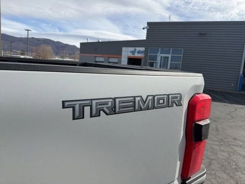 Used 2024 Ford F350 Platinum w/ Tremor Off-Road Package AWD/4WD image 27