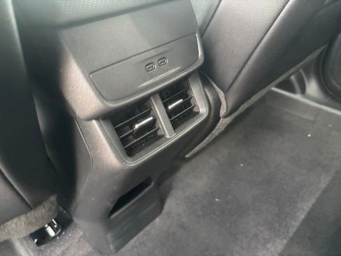 New 2026 Chevrolet Equinox LT w/ Convenience Package II FWD image 22