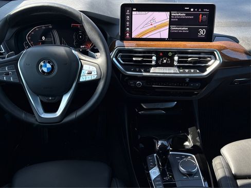 Used 2024 BMW X3 xDrive30i w/ Premium Package image 16