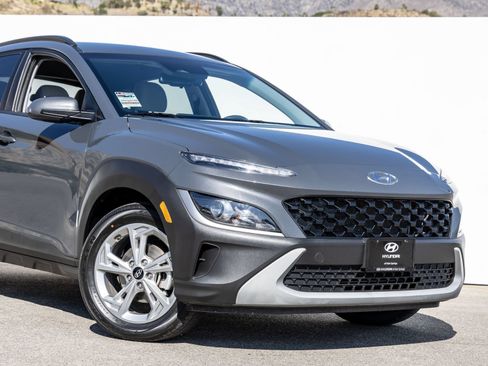 Used 2023 Hyundai Kona SEL FWD image 7