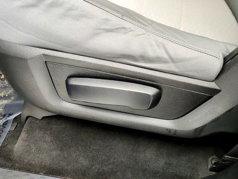 Used 2017 RAM 2500 SLT image 11