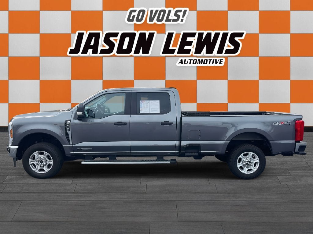 Used 2025 Ford F250 XLT AWD/4WD image 6