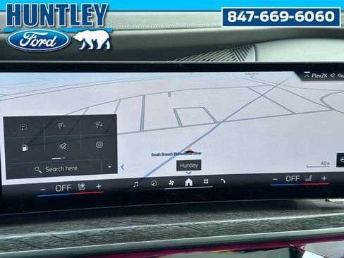 Used 2024 BMW 740i xDrive image 24