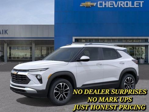 New 2026 Chevrolet TrailBlazer LT image 2