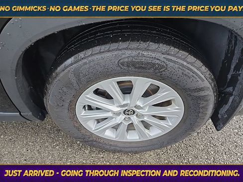 Used 2025 Toyota Grand Highlander FWD image 11