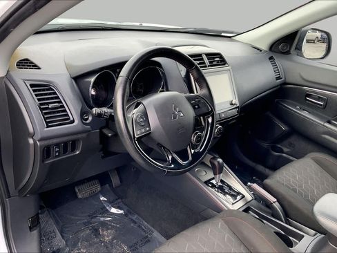 Used 2022 Mitsubishi Outlander Sport LE FWD image 17