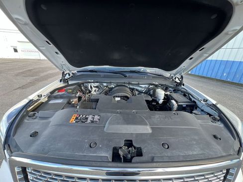 Certified 2017 GMC Yukon Denali w/ Open Road Package image 31