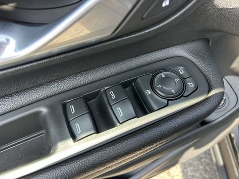 Used 2022 GMC Terrain SLE w/ Driver Convenience Package AWD/4WD image 20