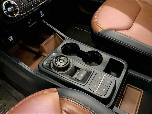 Used 2022 Ford Maverick Lariat w/ Lariat Luxury Package AWD/4WD image 16