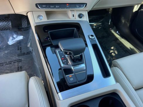 Used 2025 Audi Q5 2.0T Premium w/ Convenience Plus Package image 32